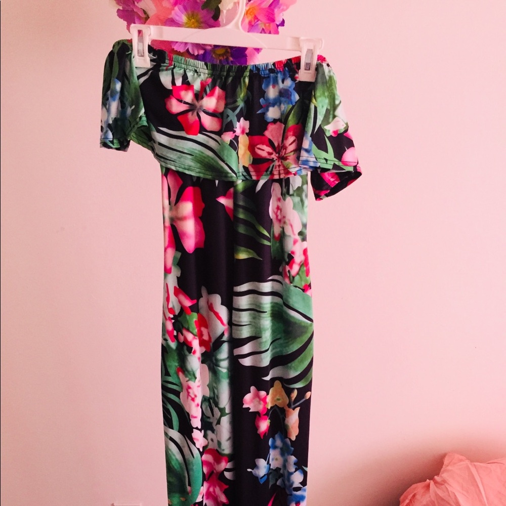 Bodycon Floral Jumpsuit. 🌺✨